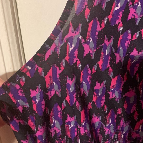 Fashion Bug Multicolor SleevelessTop - Picture 6 of 6